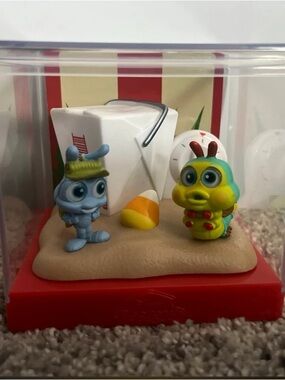 Disney Doorable movie moment series 3 bugs life
